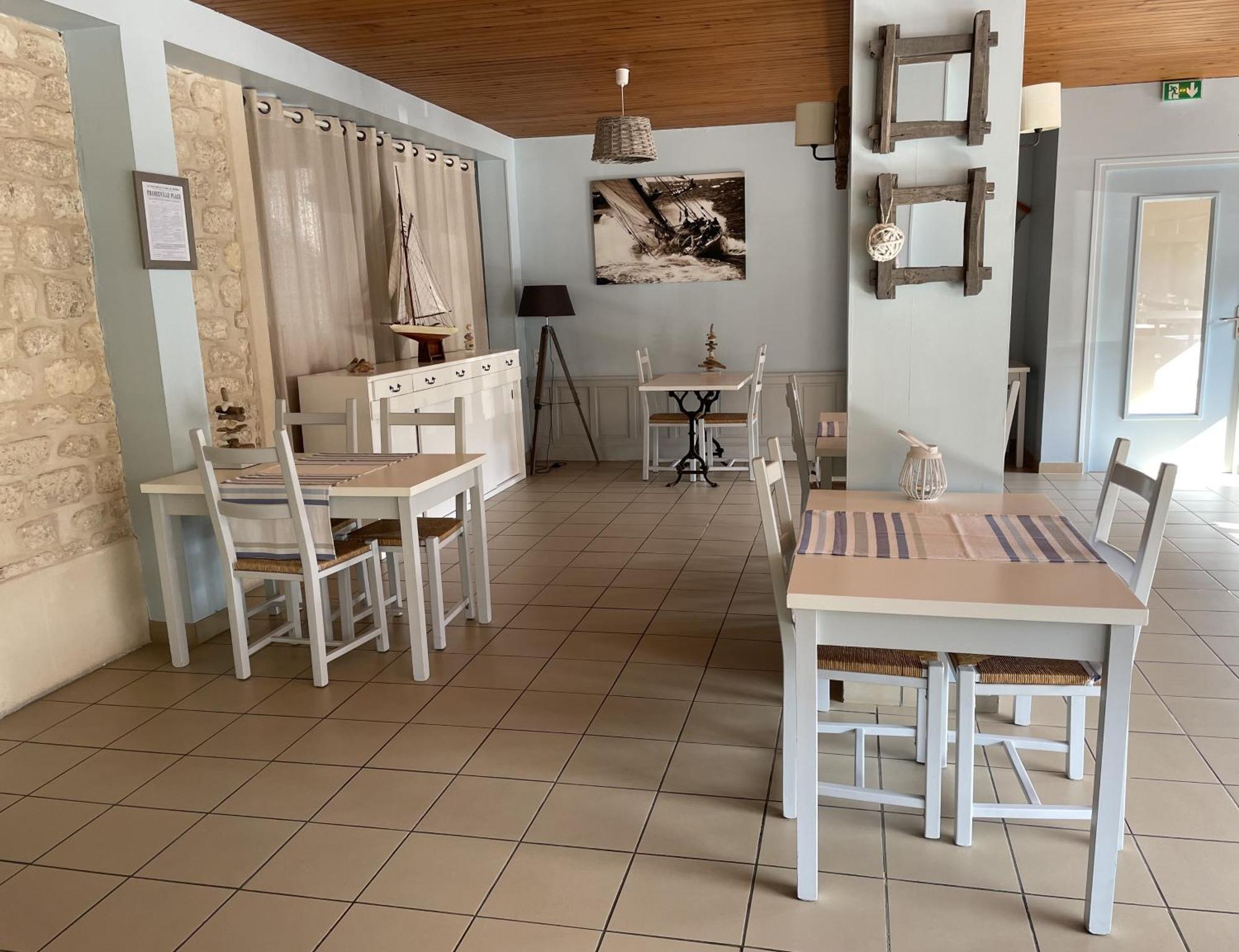 Hotel Le Vauban Merville-Franceville-Plage Zewnętrze zdjęcie