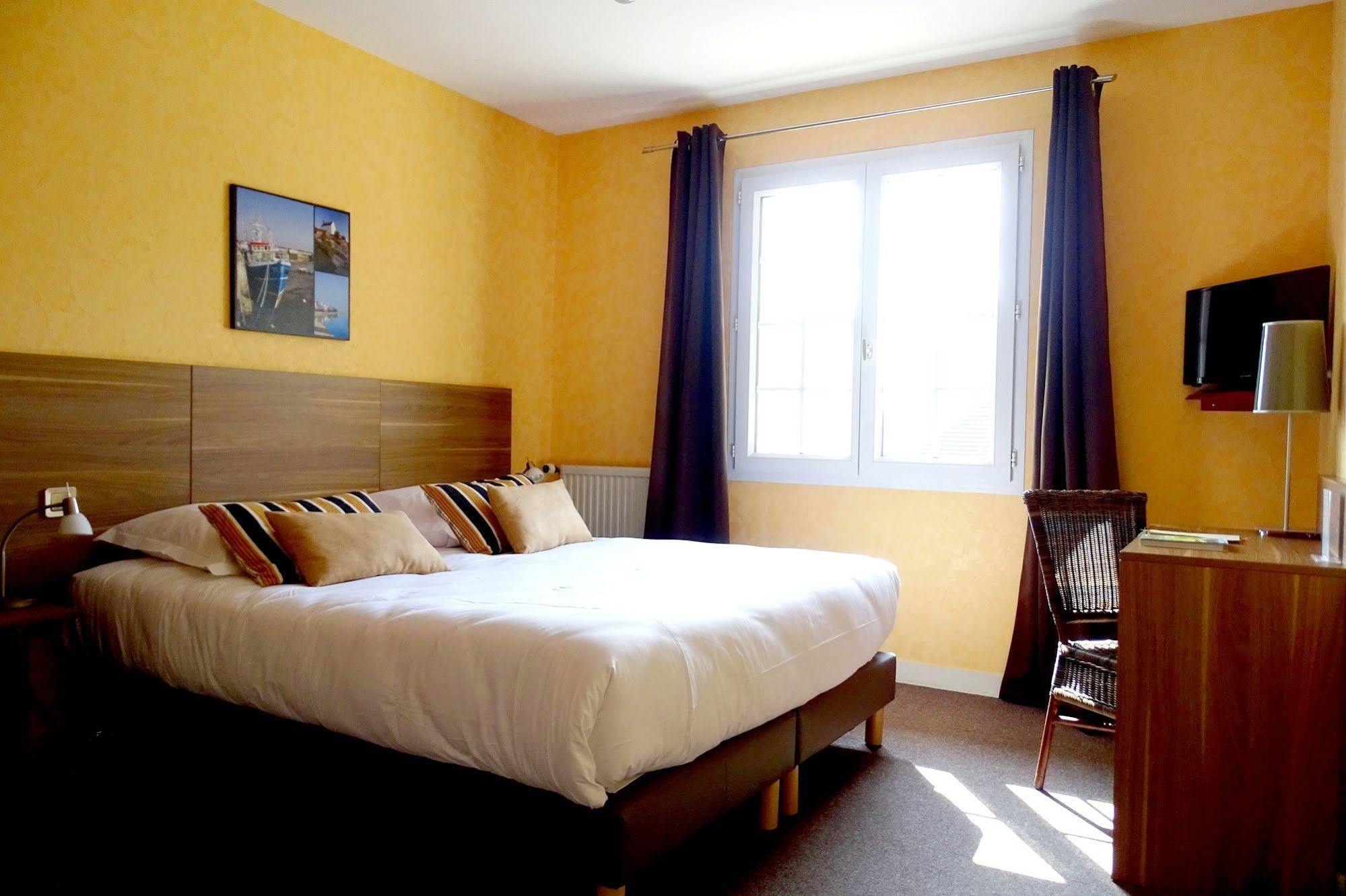 Hotel Le Vauban Merville-Franceville-Plage Zewnętrze zdjęcie