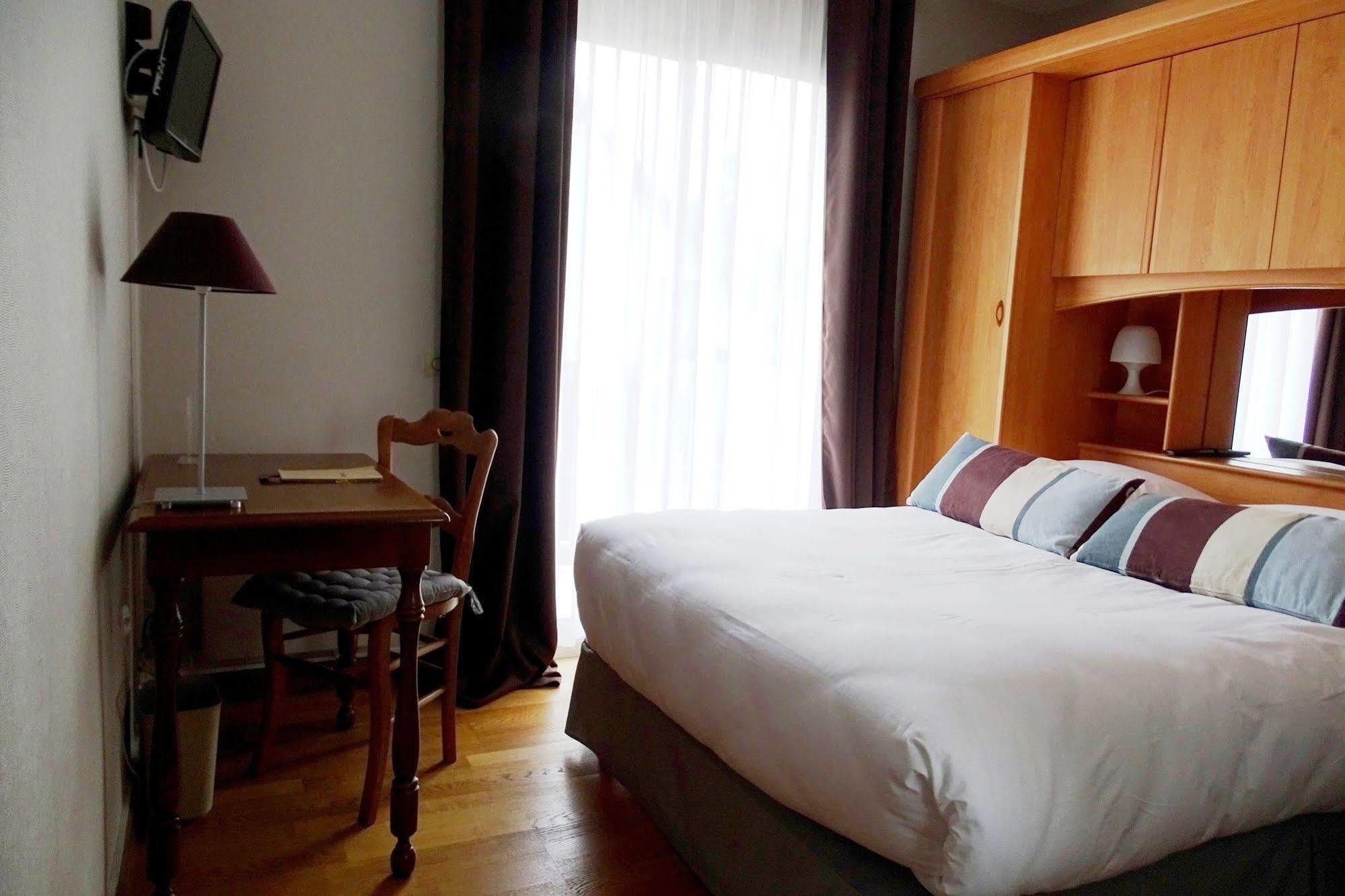 Hotel Le Vauban Merville-Franceville-Plage Zewnętrze zdjęcie